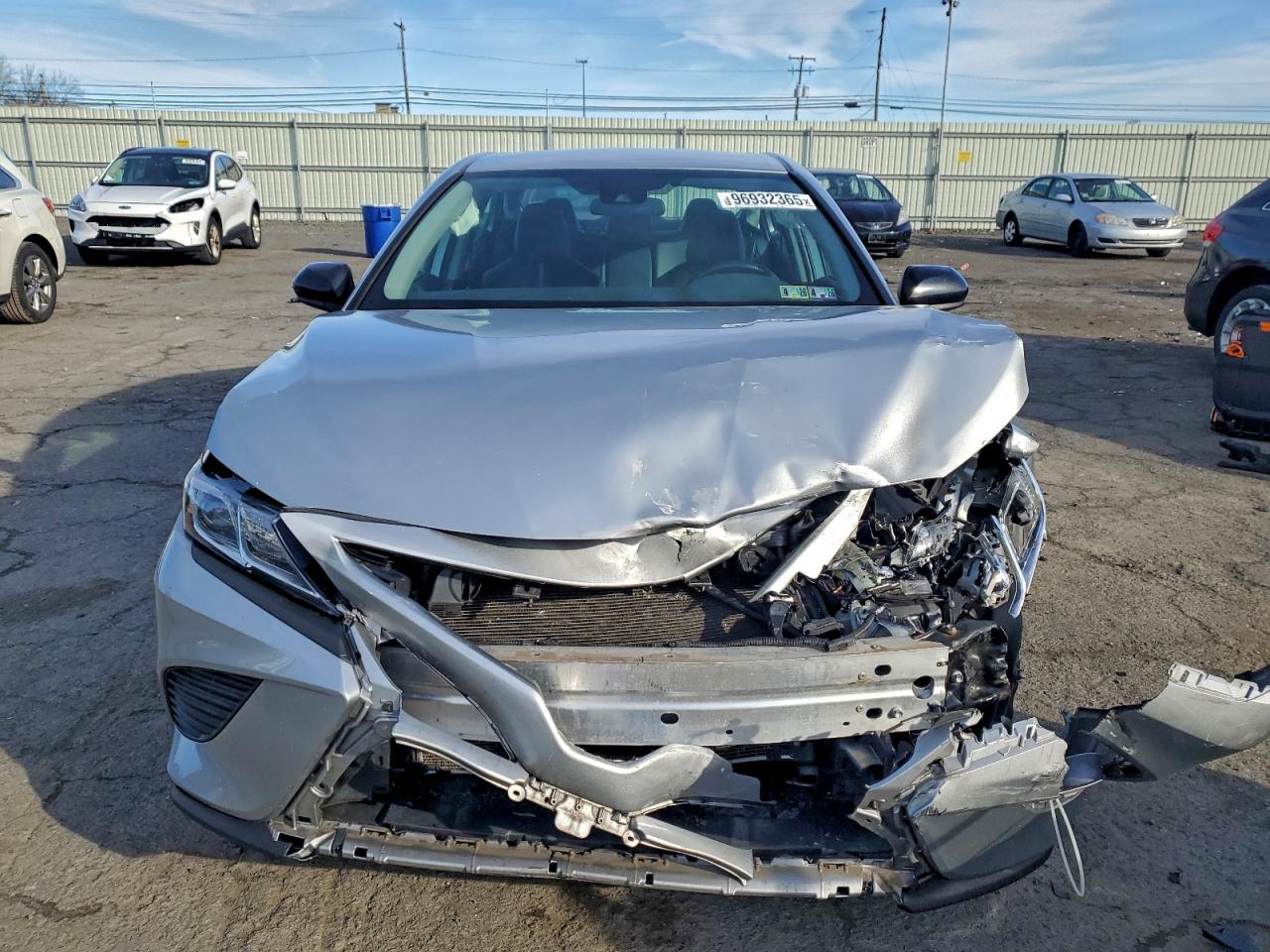 2020 TOYOTA CAMRY SE photo 5
