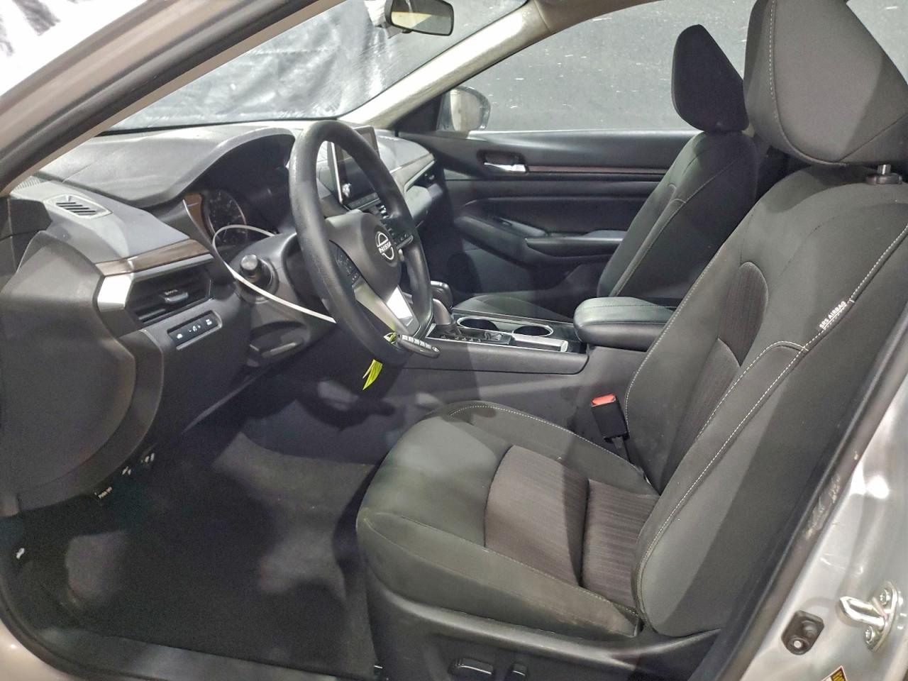 2024 NISSAN ALTIMA SV photo 7