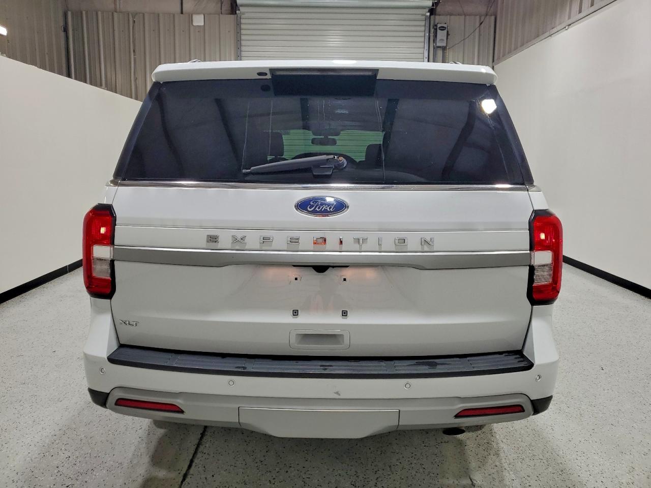 2024 FORD EXPEDITION XLT photo 6