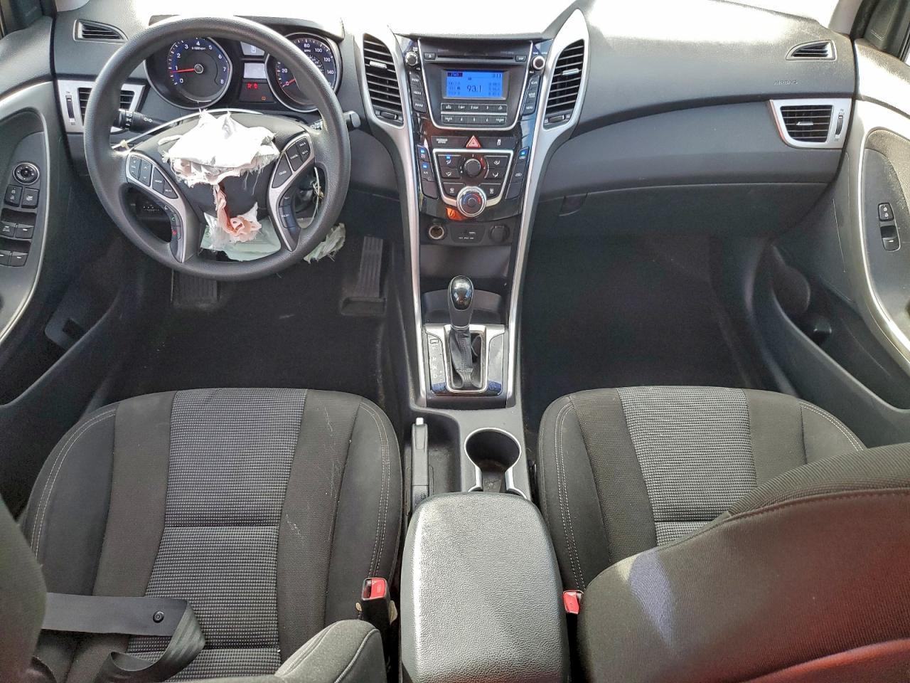 2017 HYUNDAI ELANTRA GT photo 15