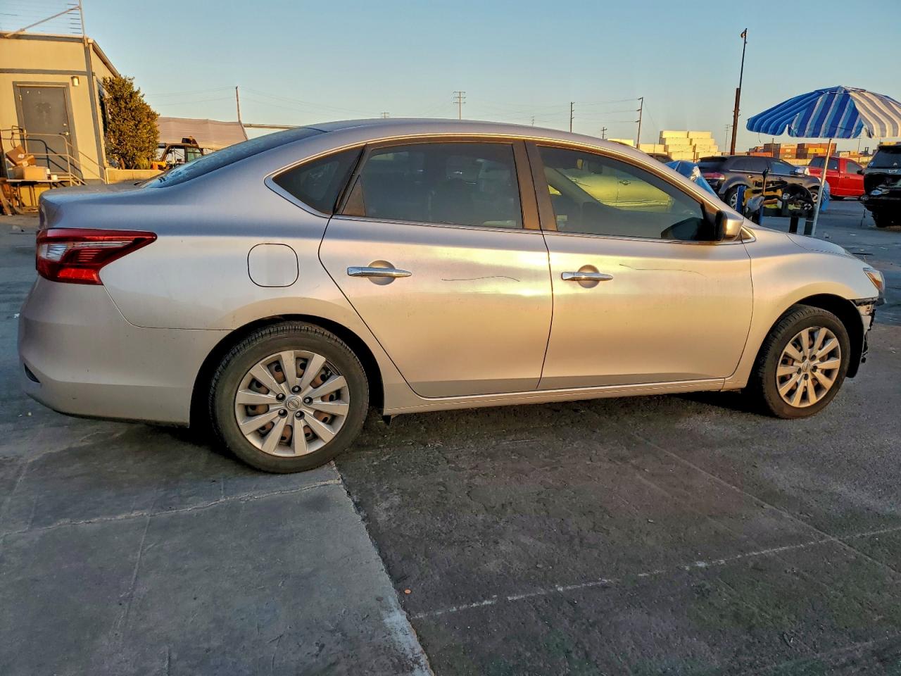 2016 NISSAN SENTRA S photo 3