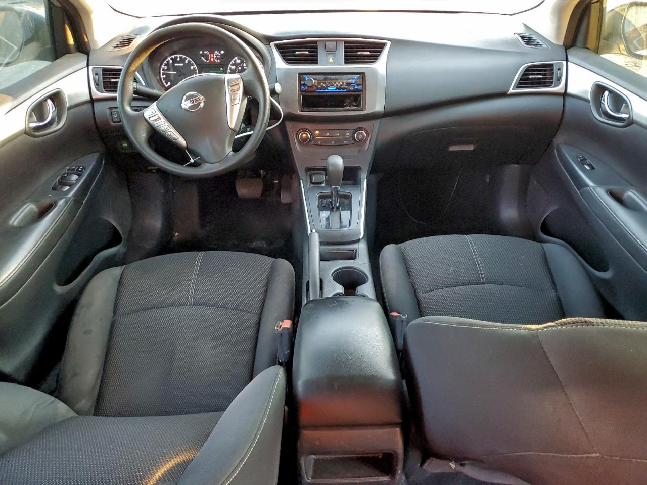 2016 NISSAN SENTRA S photo 8
