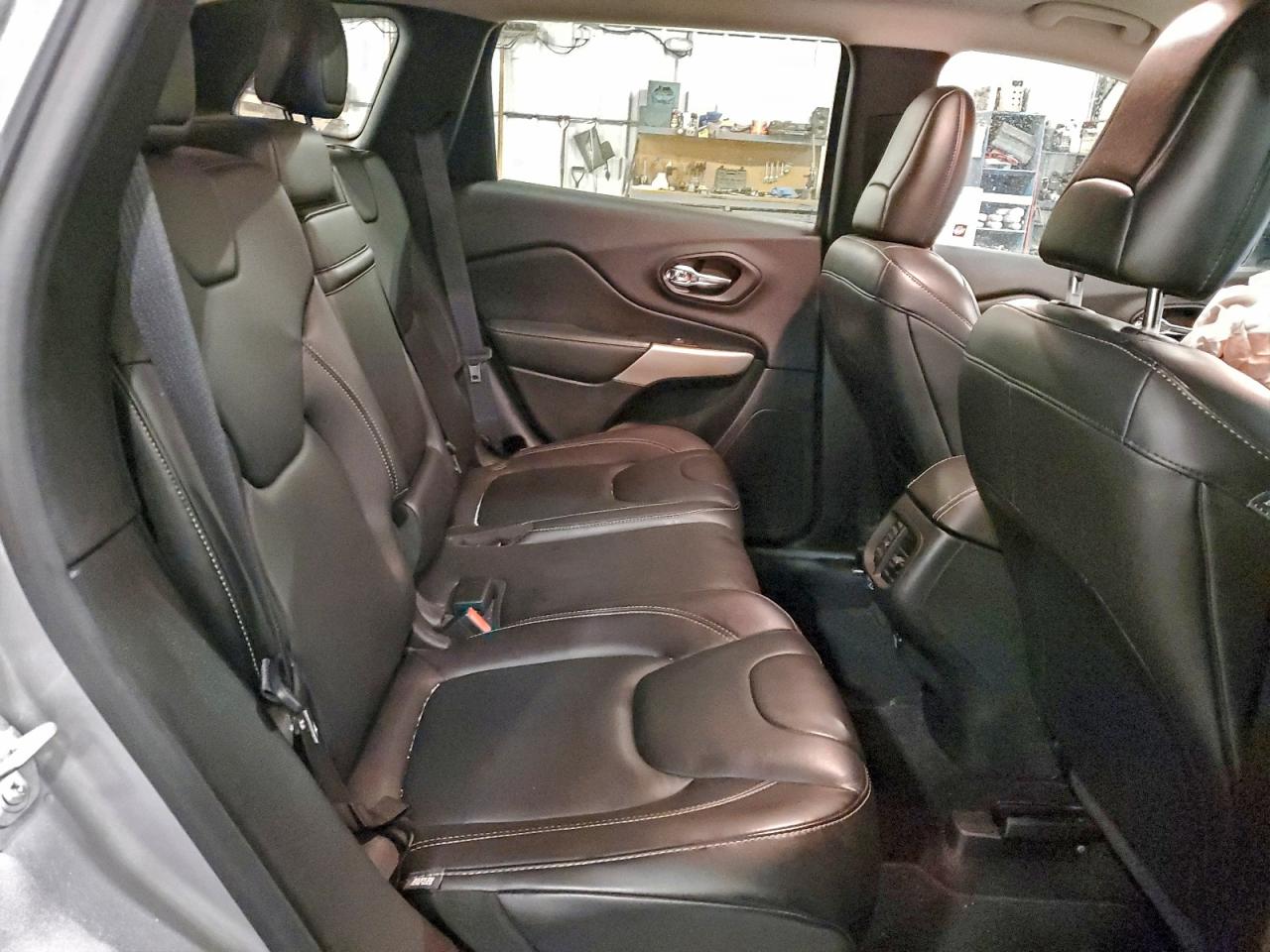 2017 JEEP CHEROKEE LIMITED photo 11