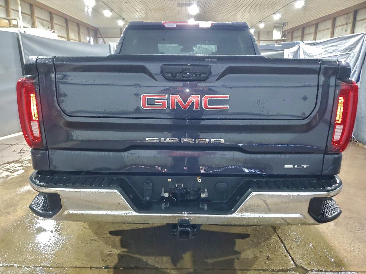 2025 GMC SIERRA K1500 SLT photo 6