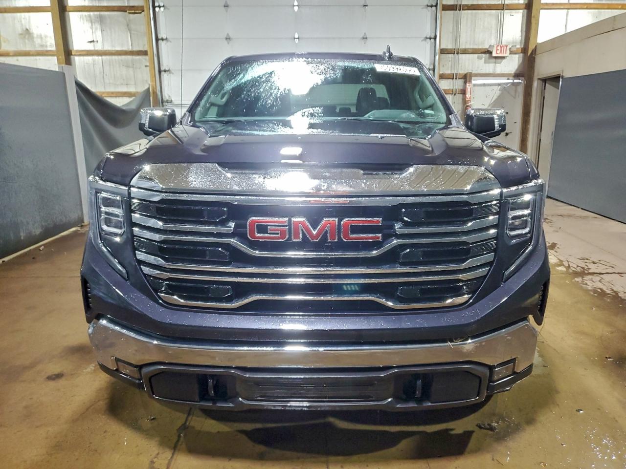 2025 GMC SIERRA K1500 SLT photo 5
