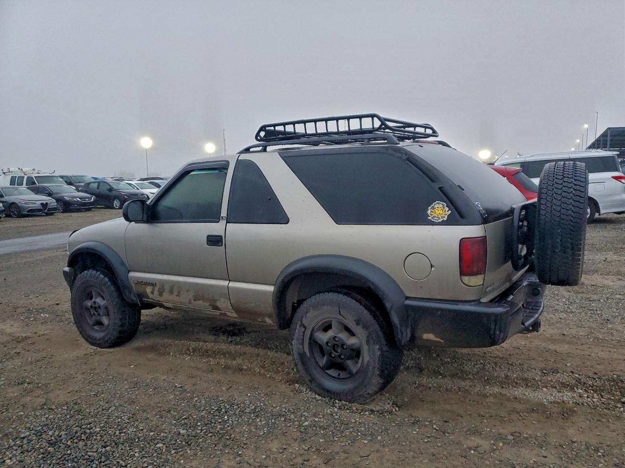 2000 CHEVROLET BLAZER photo 2