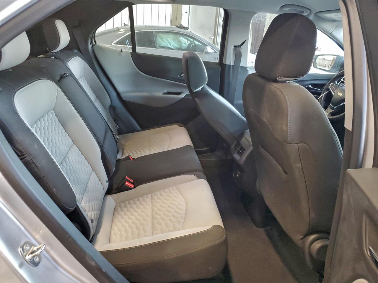 2020 CHEVROLET EQUINOX LS photo 10