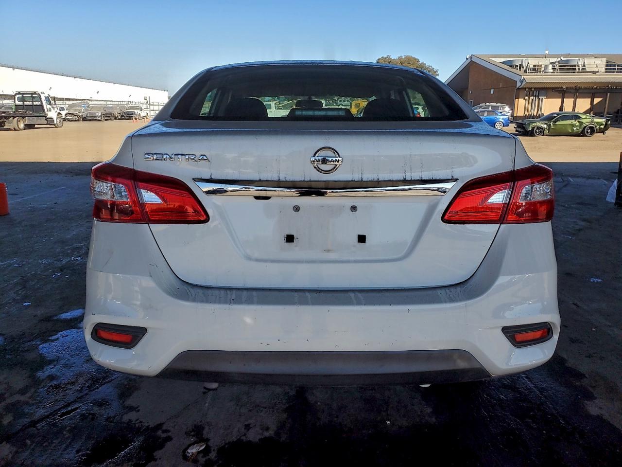 2018 NISSAN SENTRA S photo 6