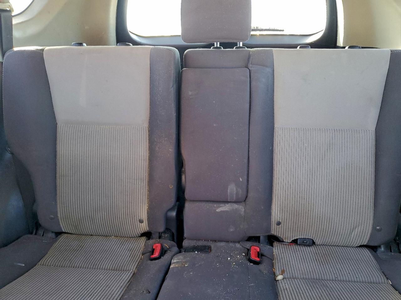 2015 TOYOTA RAV4 XLE photo 10