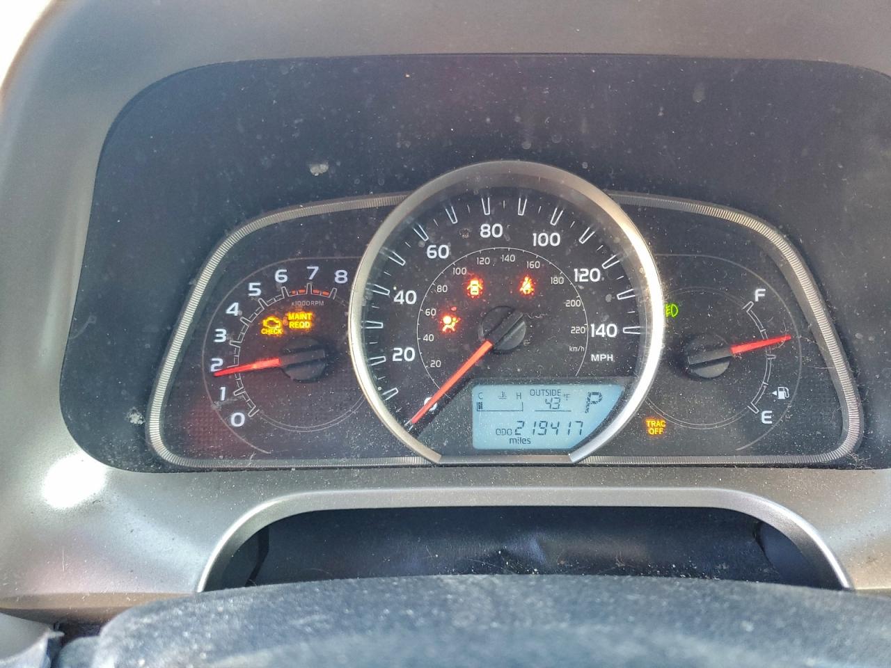2015 TOYOTA RAV4 XLE photo 9