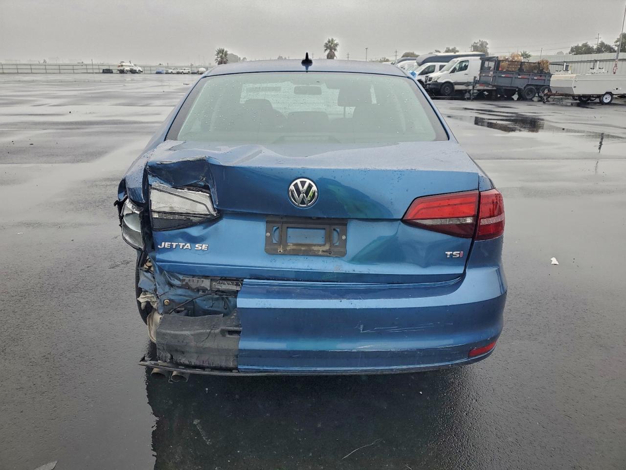 2017 VOLKSWAGEN JETTA SE photo 6