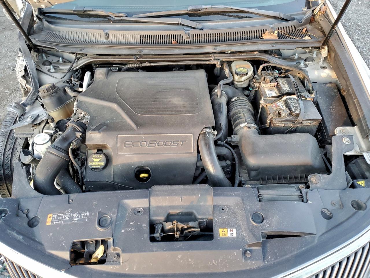 2013 LINCOLN MKS photo 21