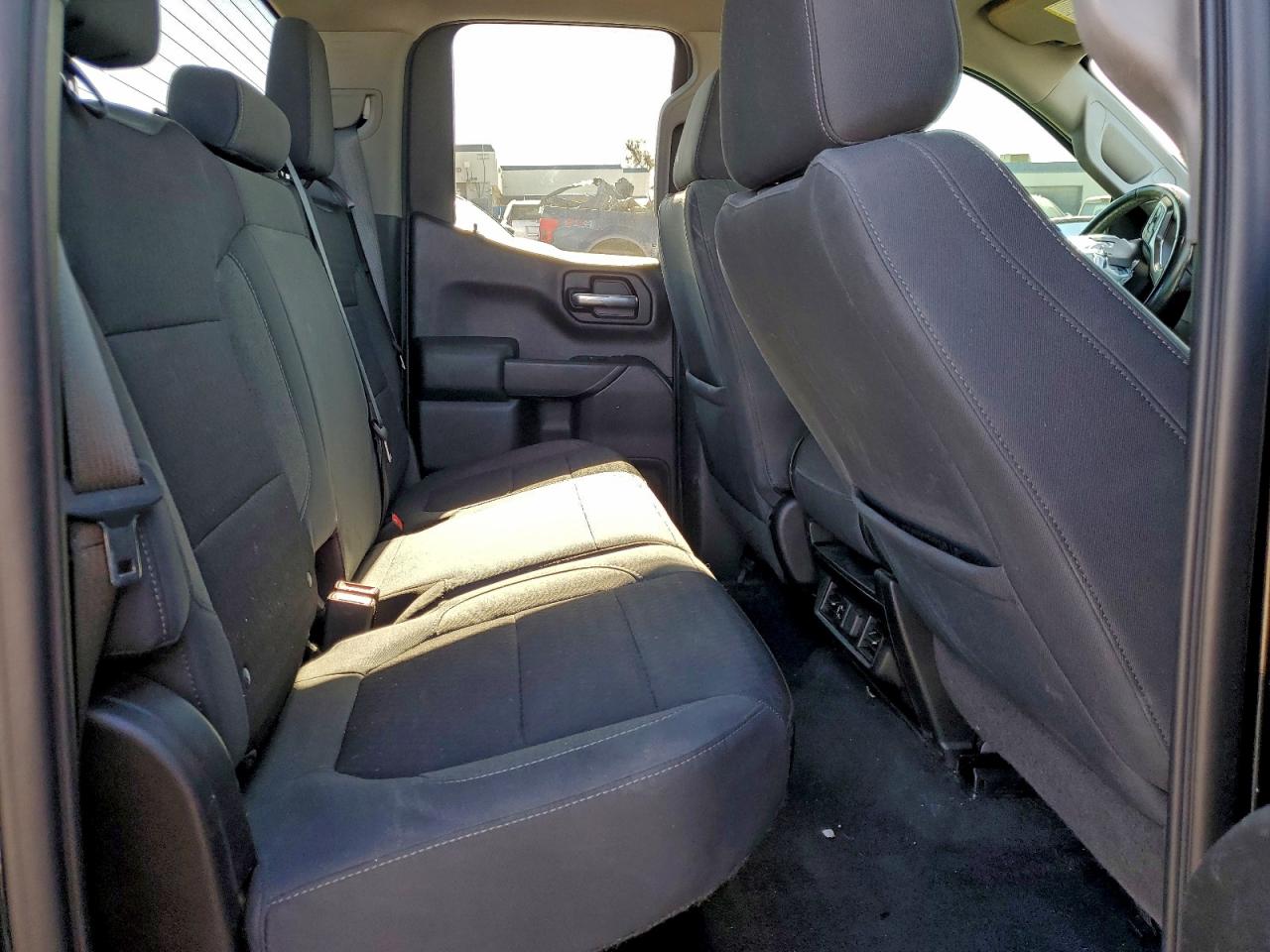 2019 CHEVROLET SILVERADO C1500 LT photo 19