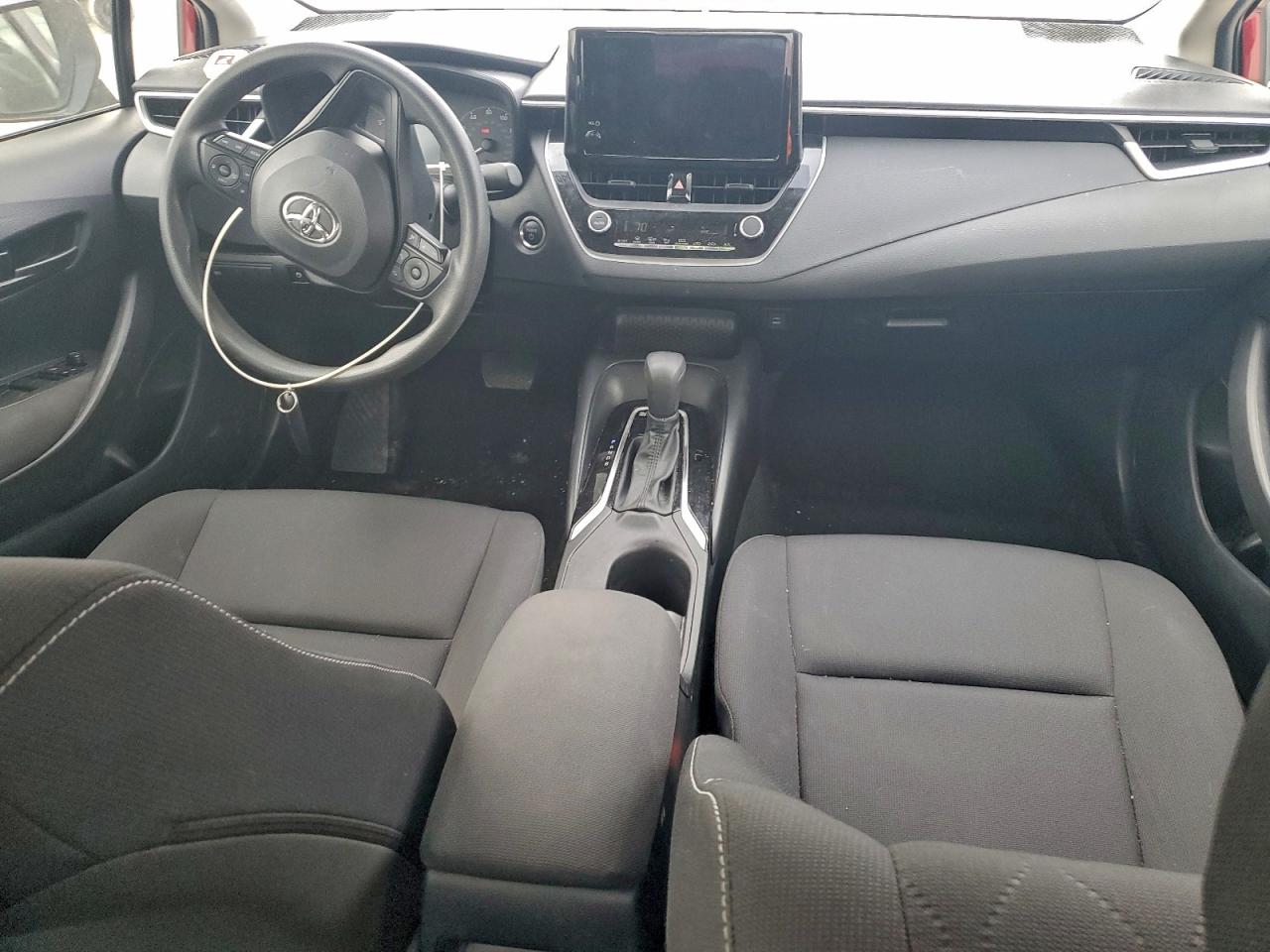 2024 TOYOTA COROLLA LE photo 8