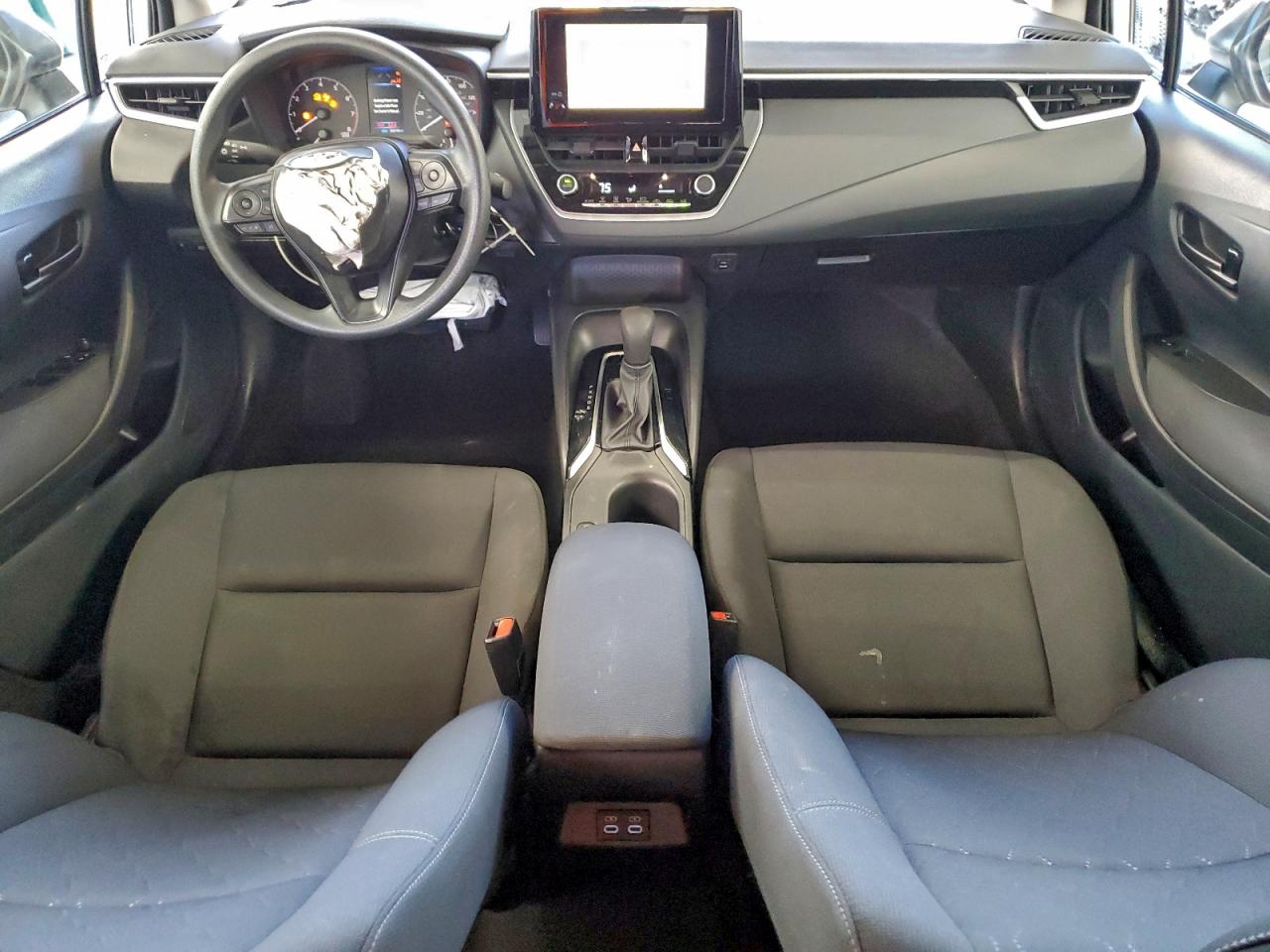 2024 TOYOTA COROLLA LE photo 8