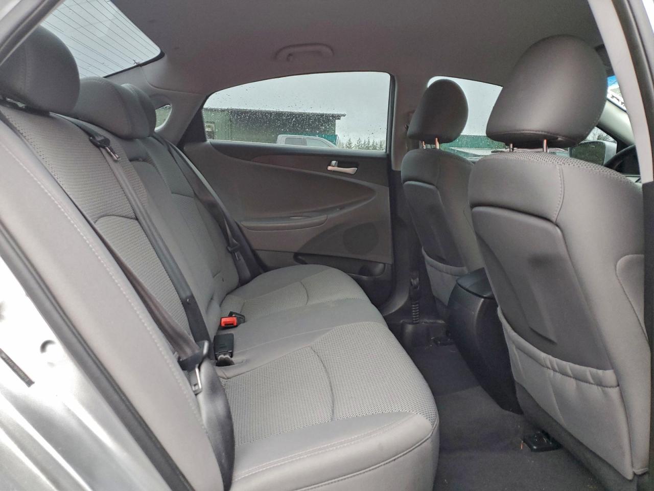 2012 HYUNDAI SONATA GLS photo 10