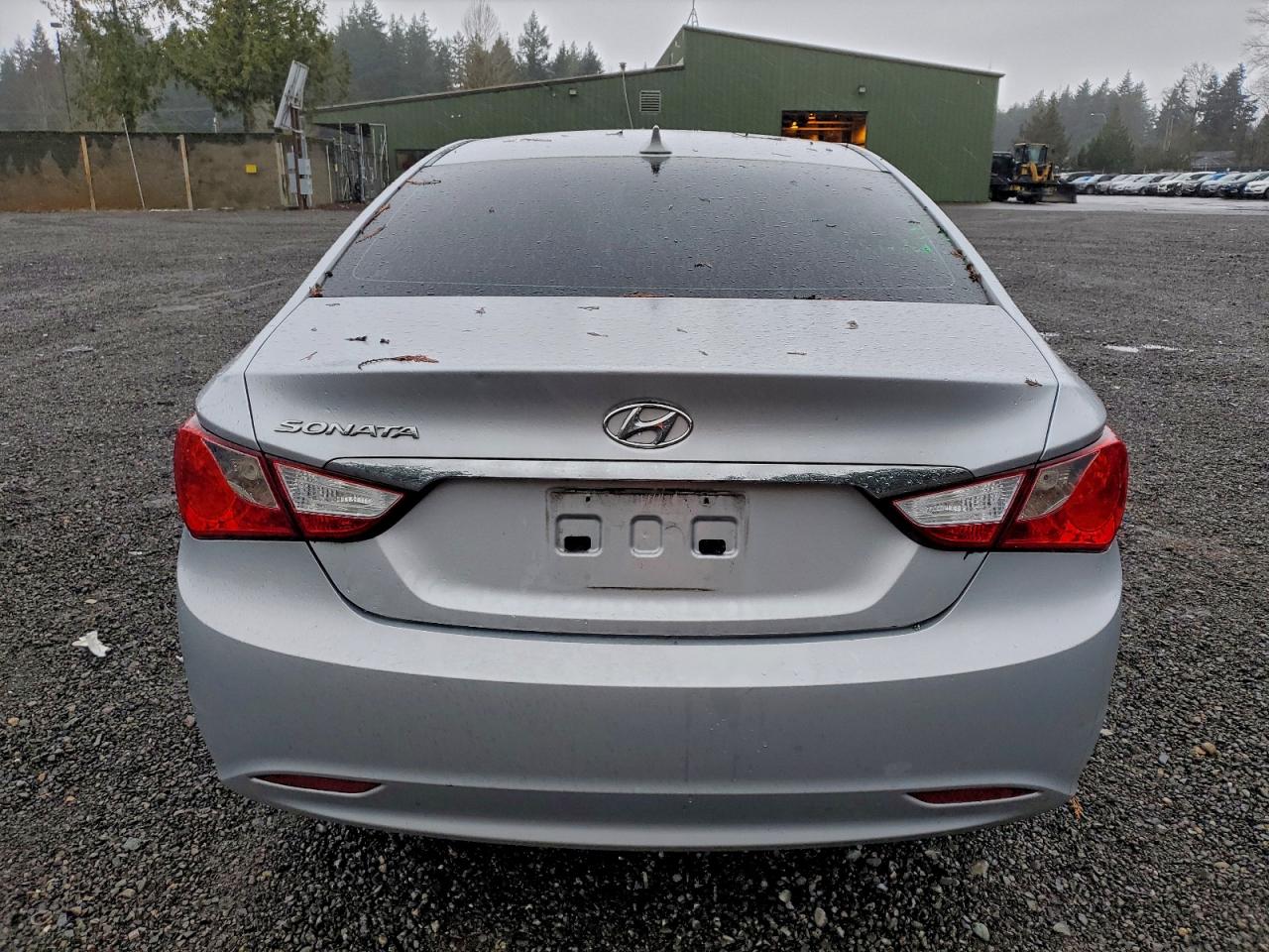 2012 HYUNDAI SONATA GLS photo 6