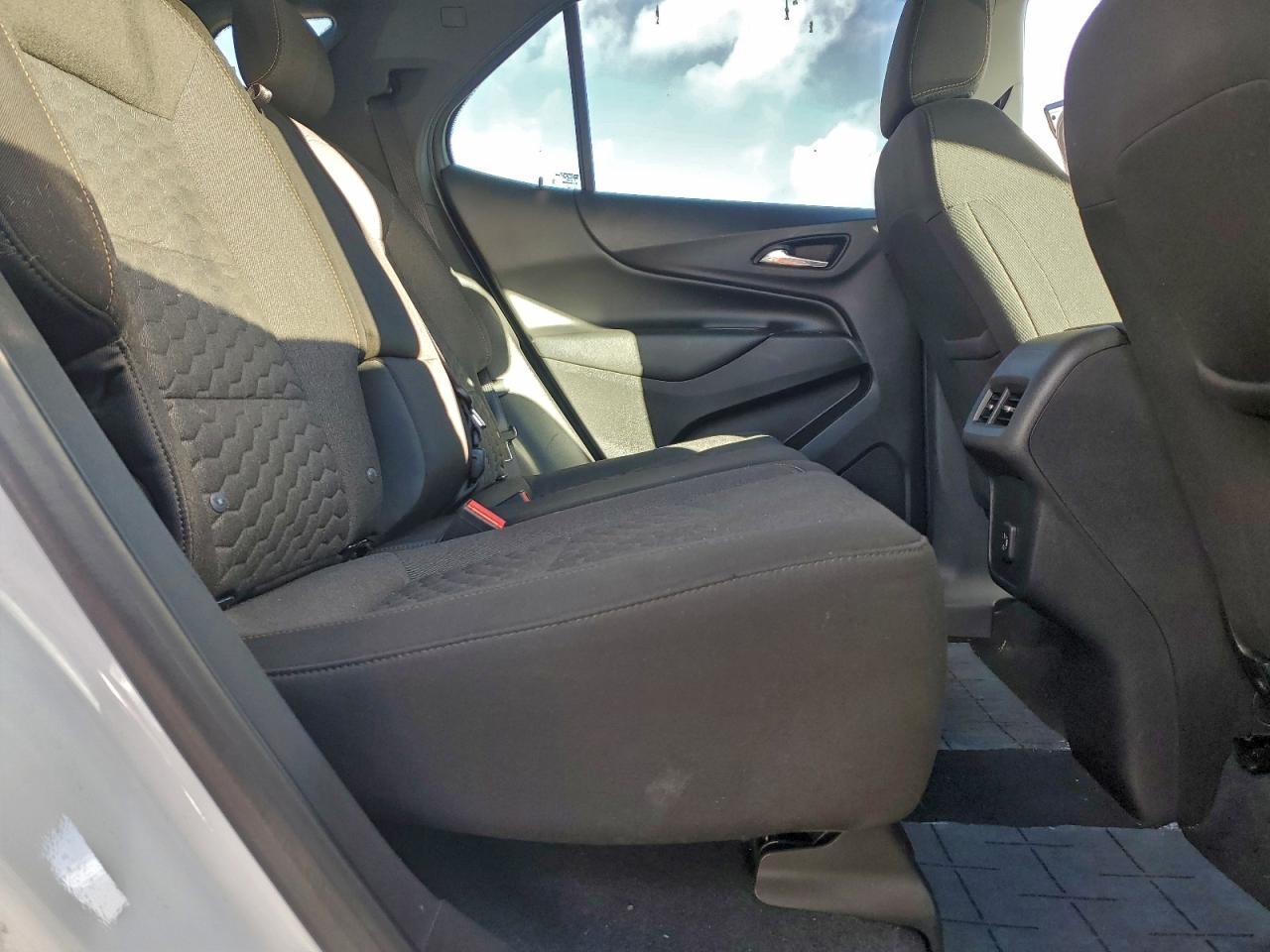 2020 CHEVROLET EQUINOX LT photo 21