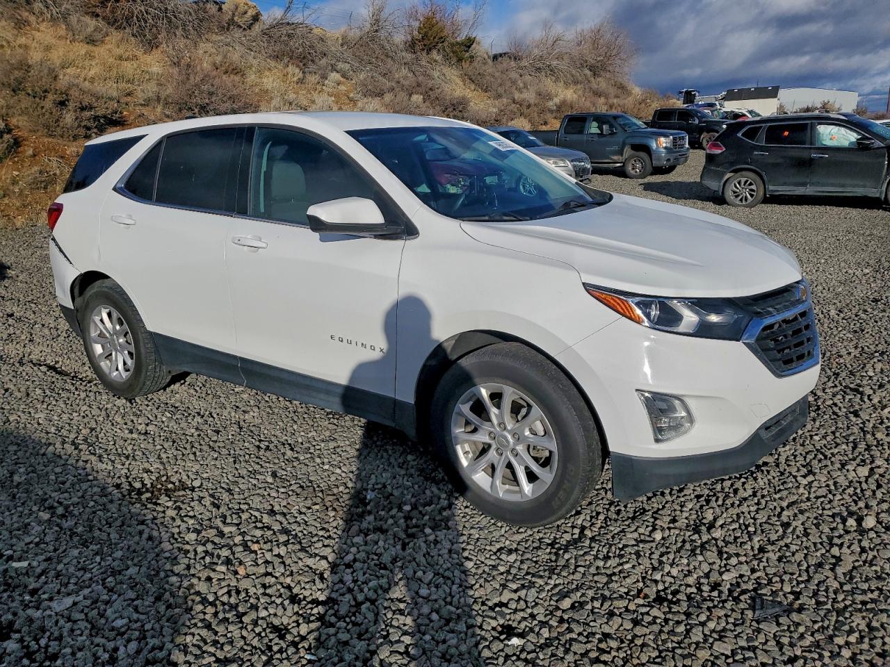 2020 CHEVROLET EQUINOX LT photo 7