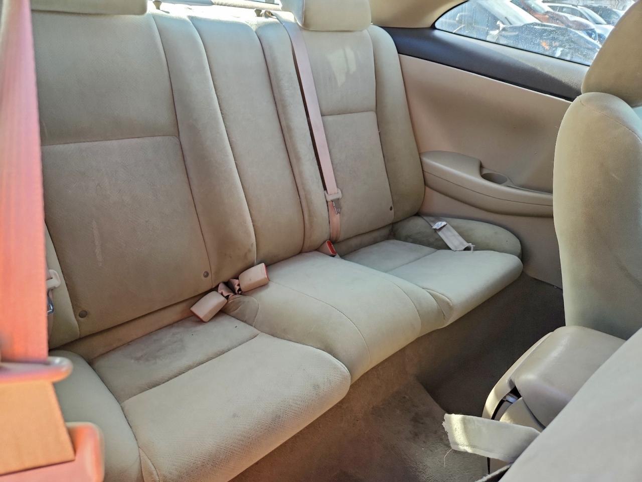 2004 TOYOTA CAMRY SOLARA SE photo 10