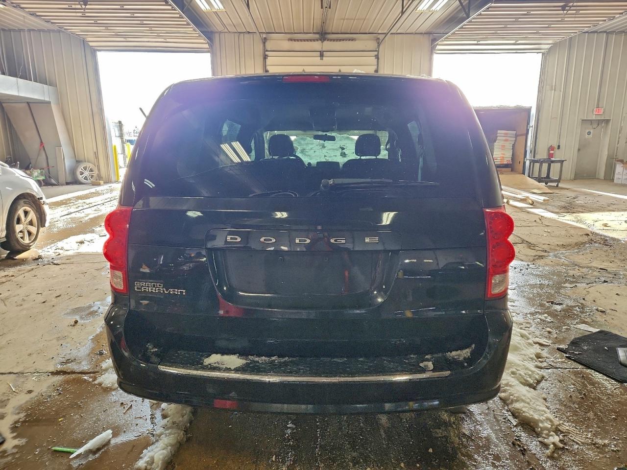 2013 DODGE GRAND CARAVAN SE photo 6