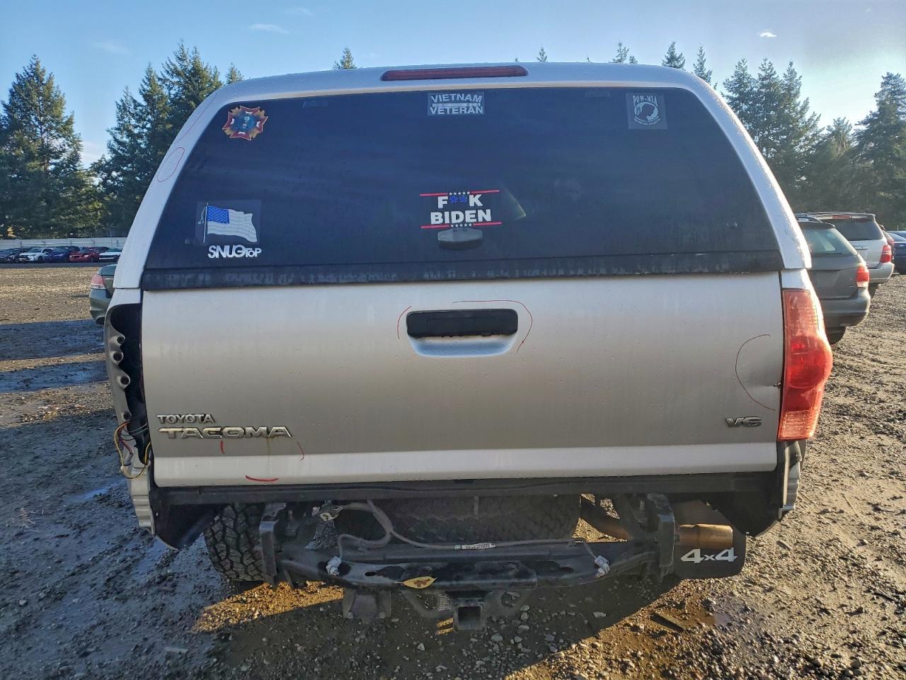 2013 TOYOTA TACOMA photo 6