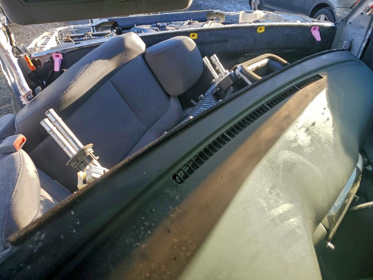 2013 TOYOTA TACOMA photo 8