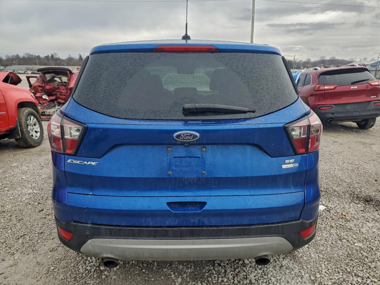 2017 FORD ESCAPE SE photo 6