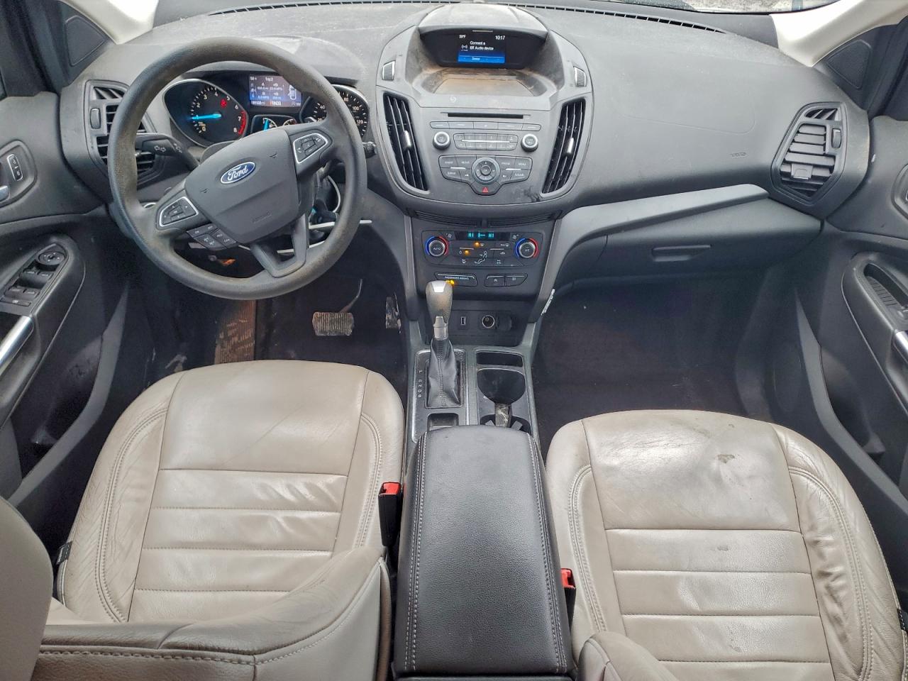 2017 FORD ESCAPE SE photo 8