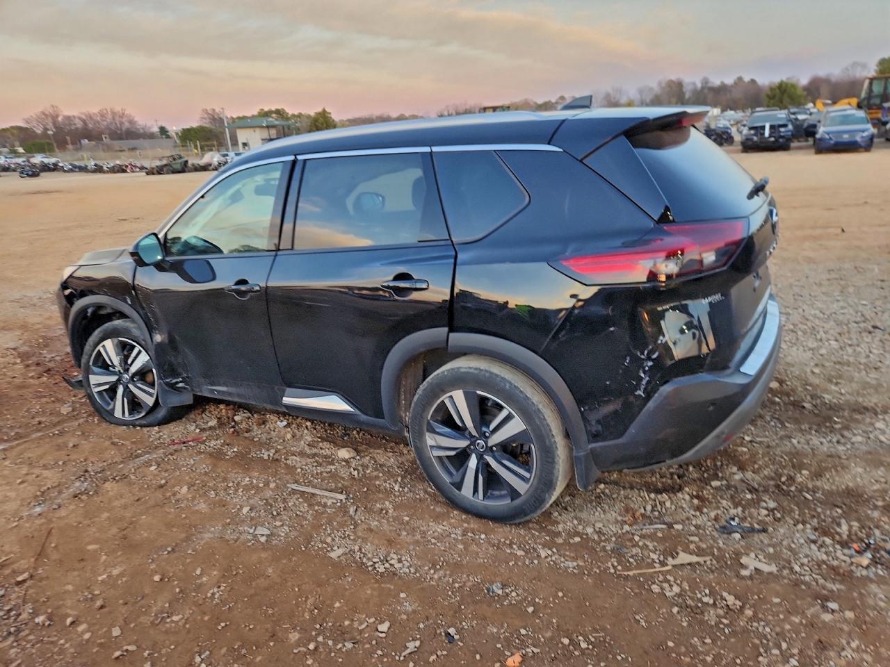 2021 NISSAN ROGUE SL photo 2