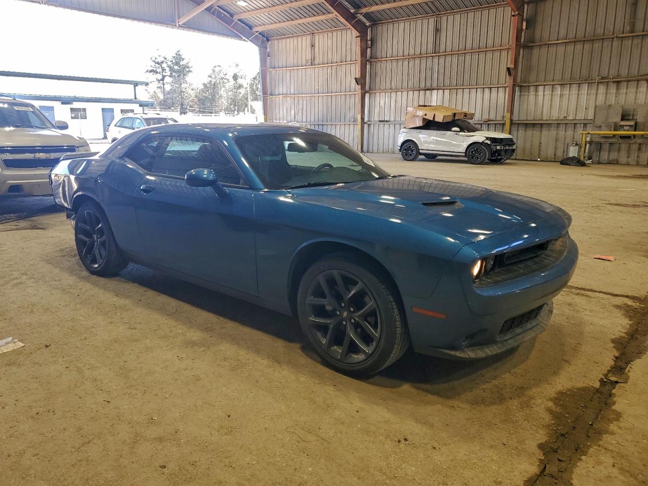 2023 DODGE CHALLENGER SXT photo 4
