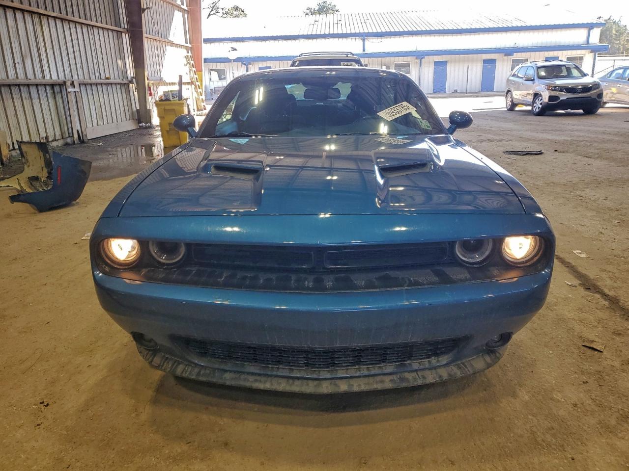 2023 DODGE CHALLENGER SXT photo 5