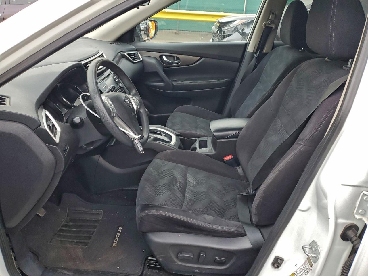 2014 NISSAN ROGUE S photo 7