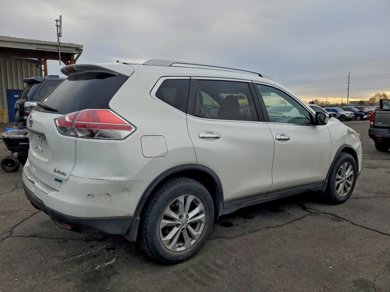 2014 NISSAN ROGUE S photo 3
