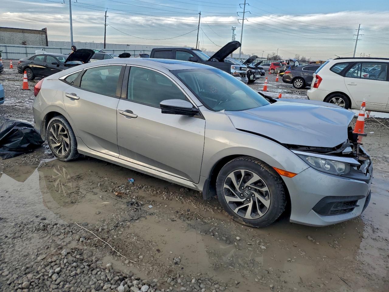 2017 HONDA CIVIC EX photo 4