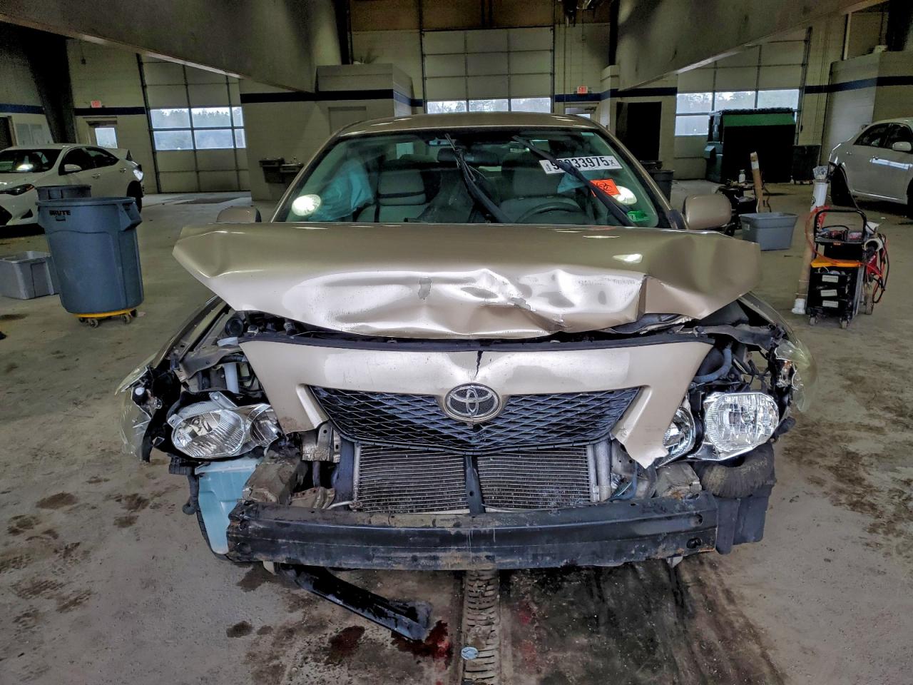 2010 TOYOTA COROLLA BASE photo 5