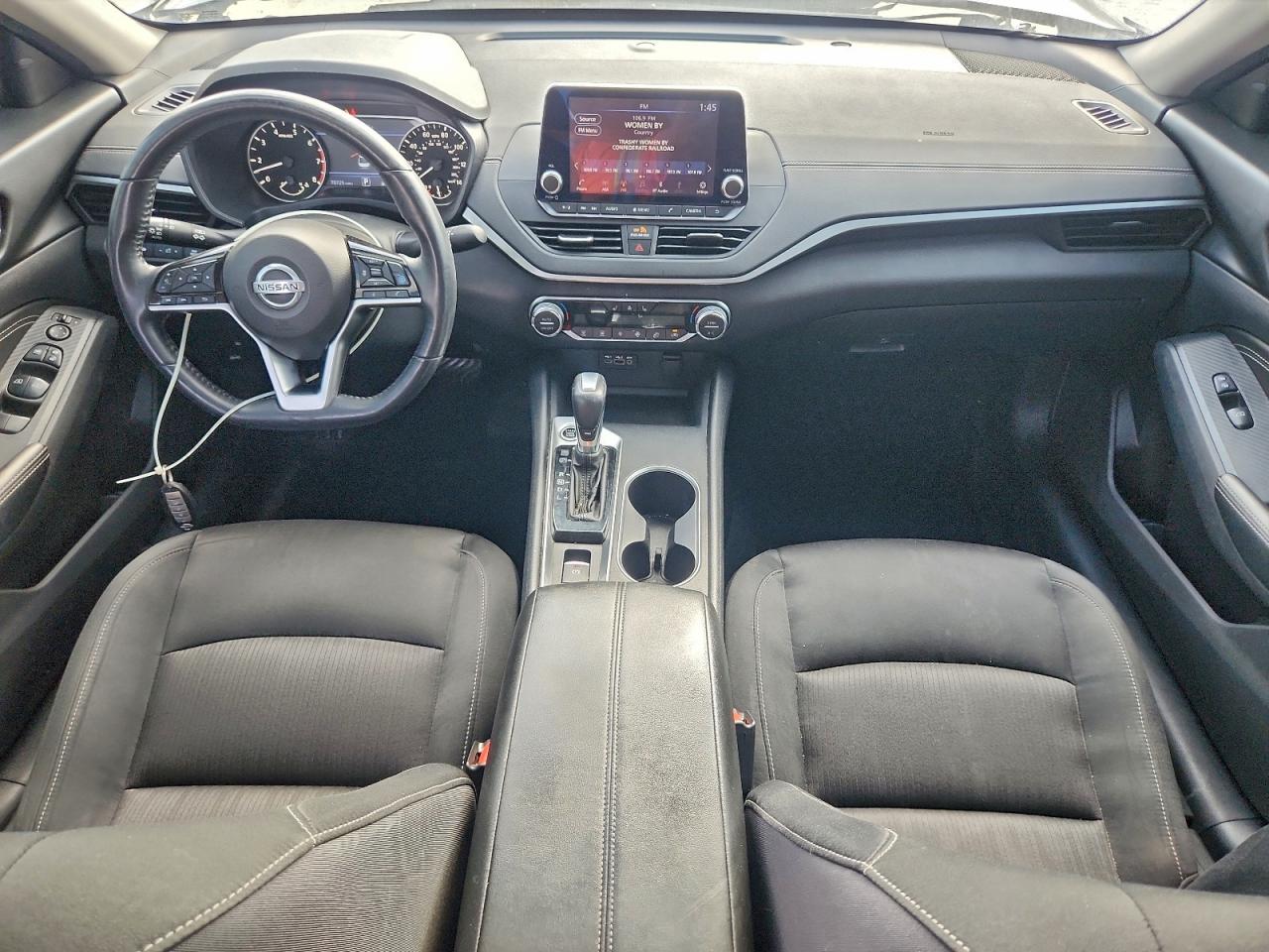 2019 NISSAN ALTIMA SV photo 8
