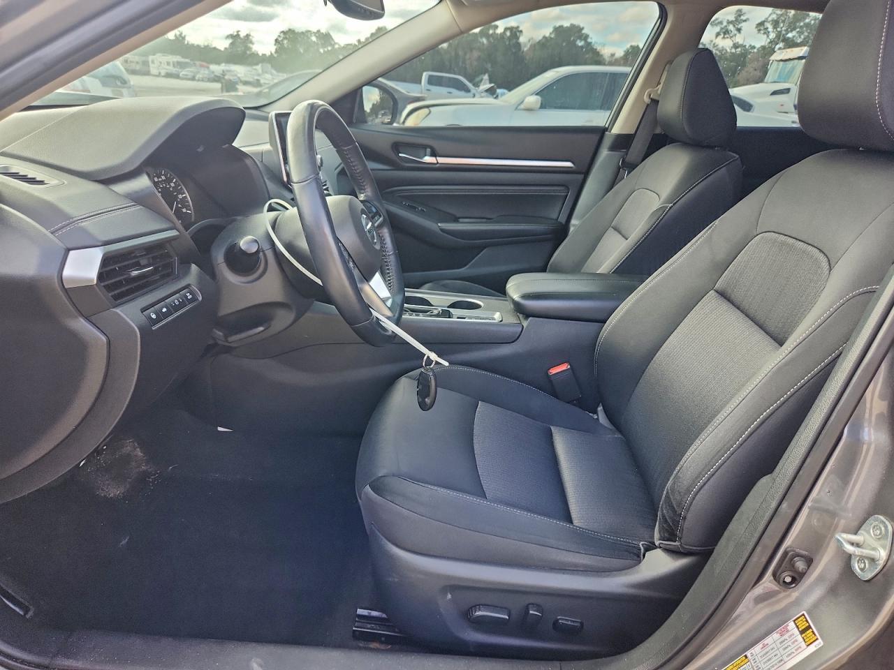 2019 NISSAN ALTIMA SV photo 7