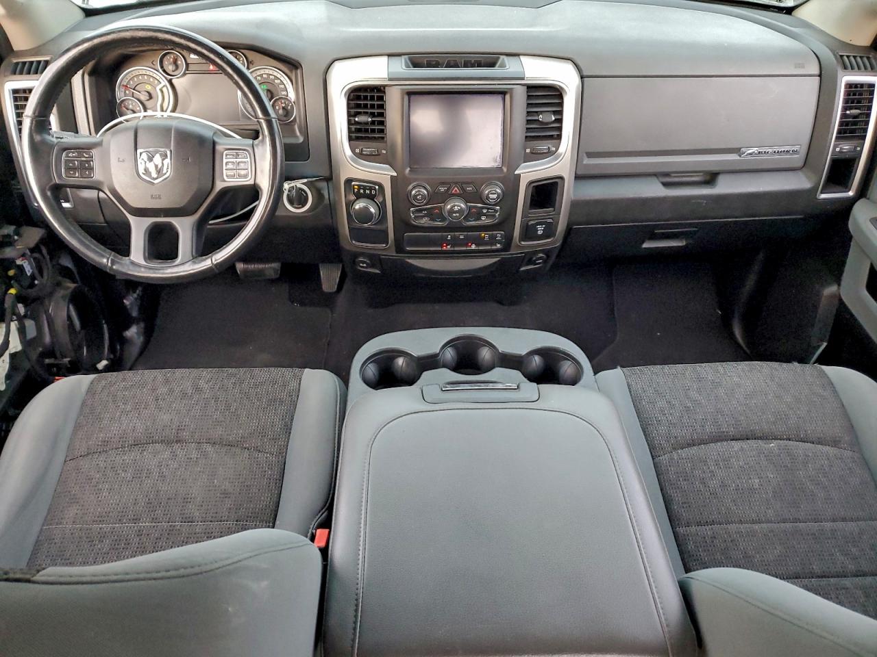 2019 RAM 1500 CLASSIC SLT photo 8