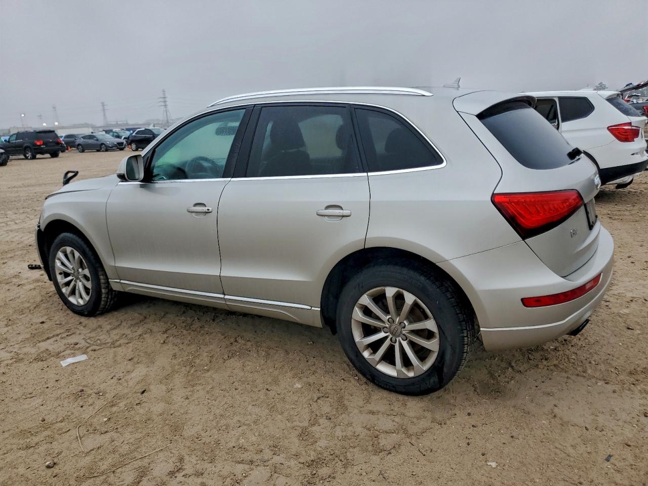 2013 AUDI Q5 PREMIUM photo 2