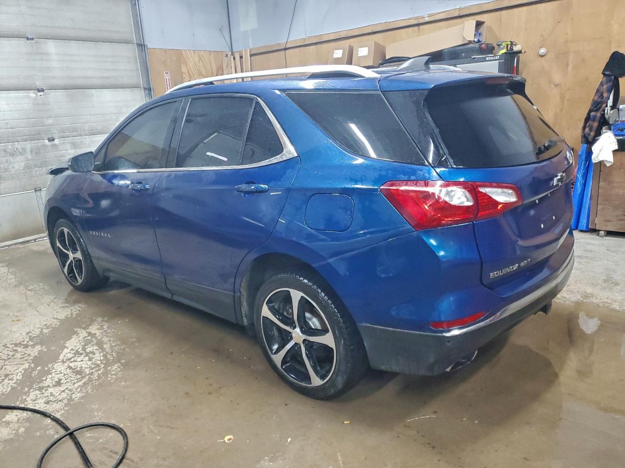 2019 CHEVROLET EQUINOX LT photo 2
