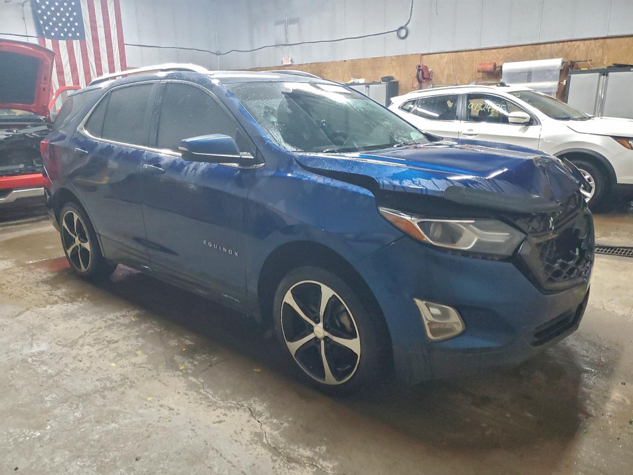 2019 CHEVROLET EQUINOX LT photo 4