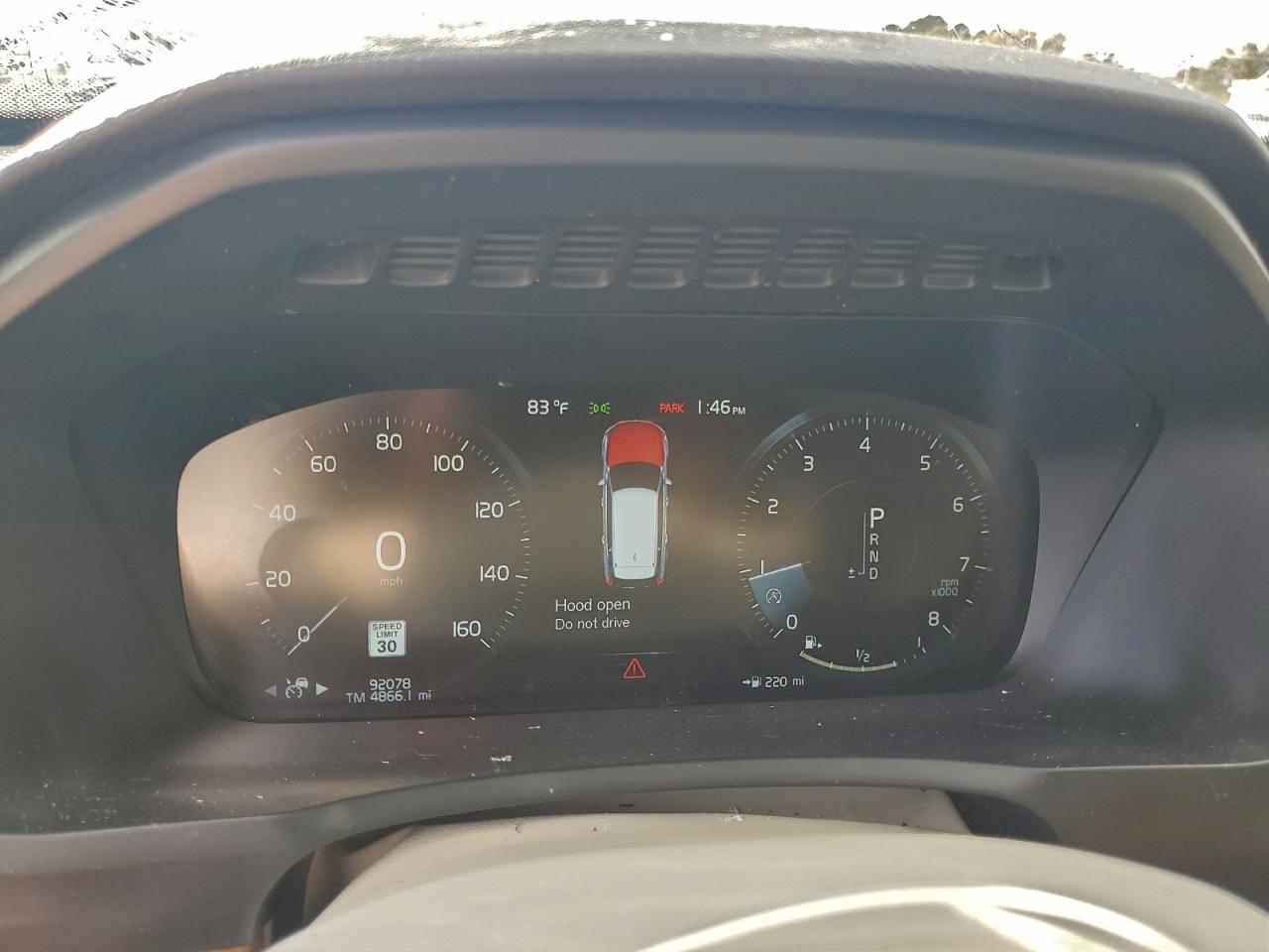2018 VOLVO XC90 T6 photo 9