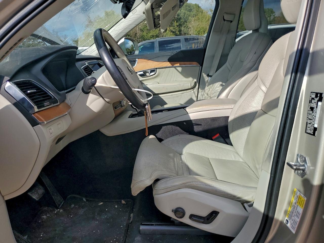 2018 VOLVO XC90 T6 photo 7