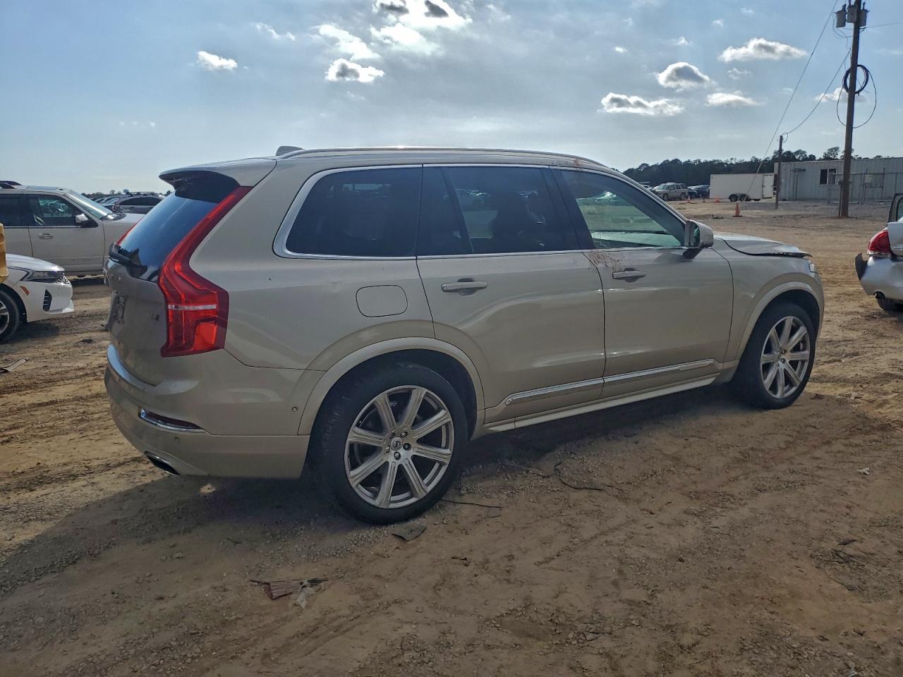 2018 VOLVO XC90 T6 photo 3