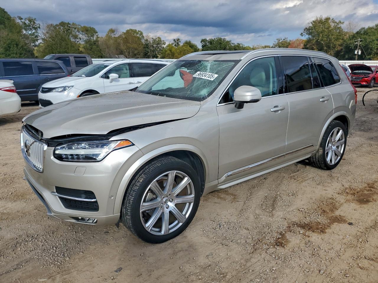 2018 VOLVO XC90