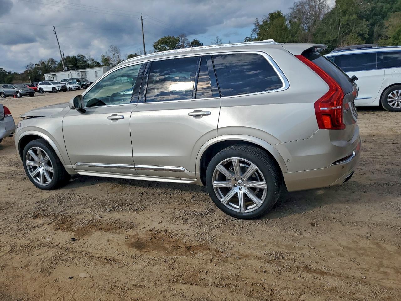 2018 VOLVO XC90 T6 photo 2