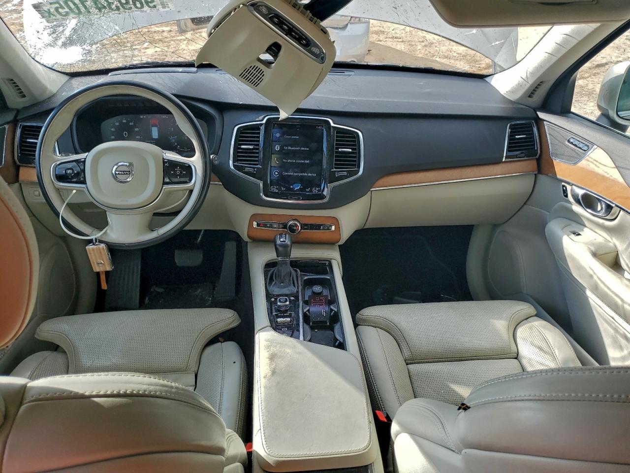 2018 VOLVO XC90 T6 photo 8