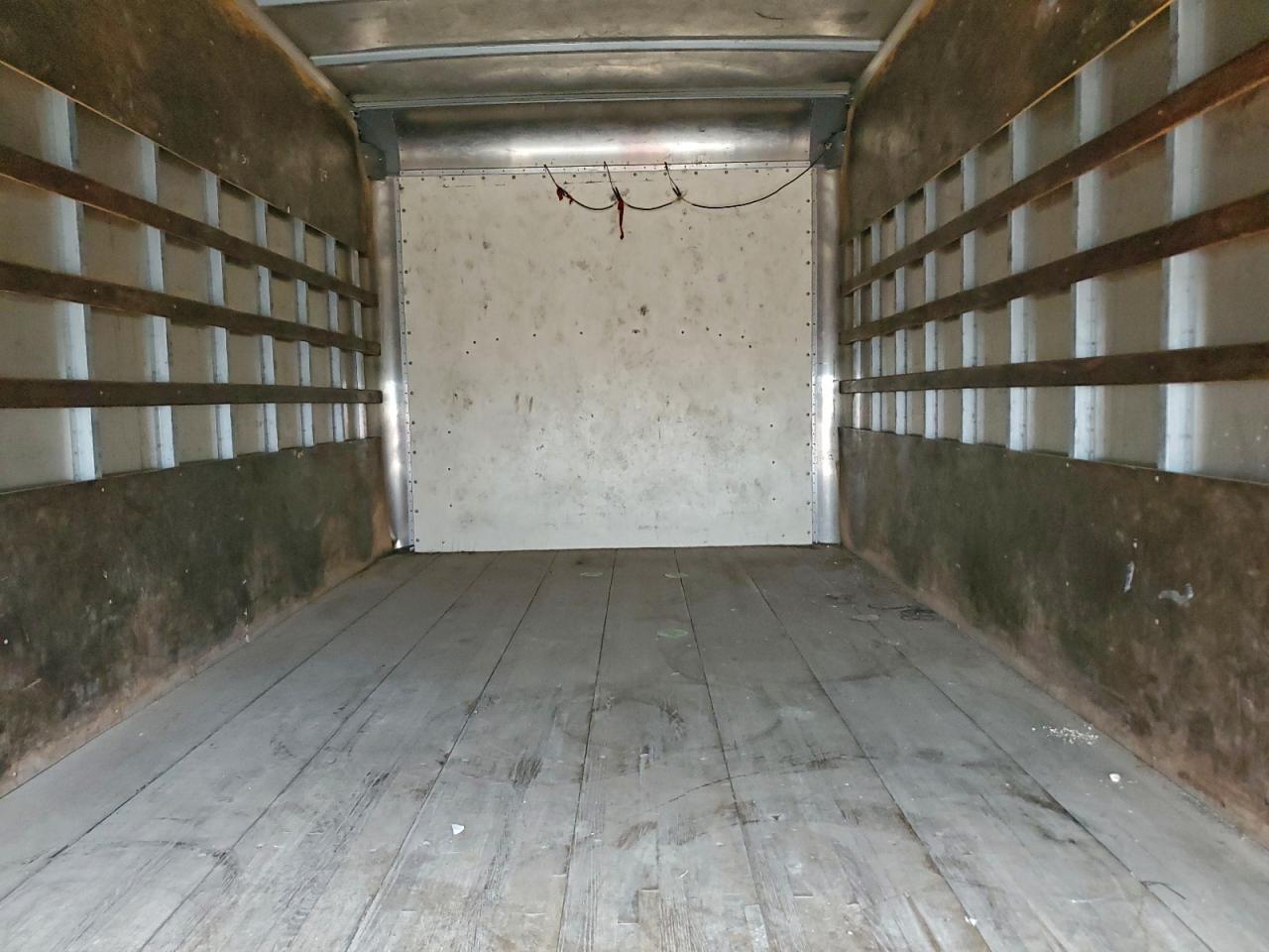 2019 CHEVROLET EXPRESS G3500 BOX TRUCK photo 19