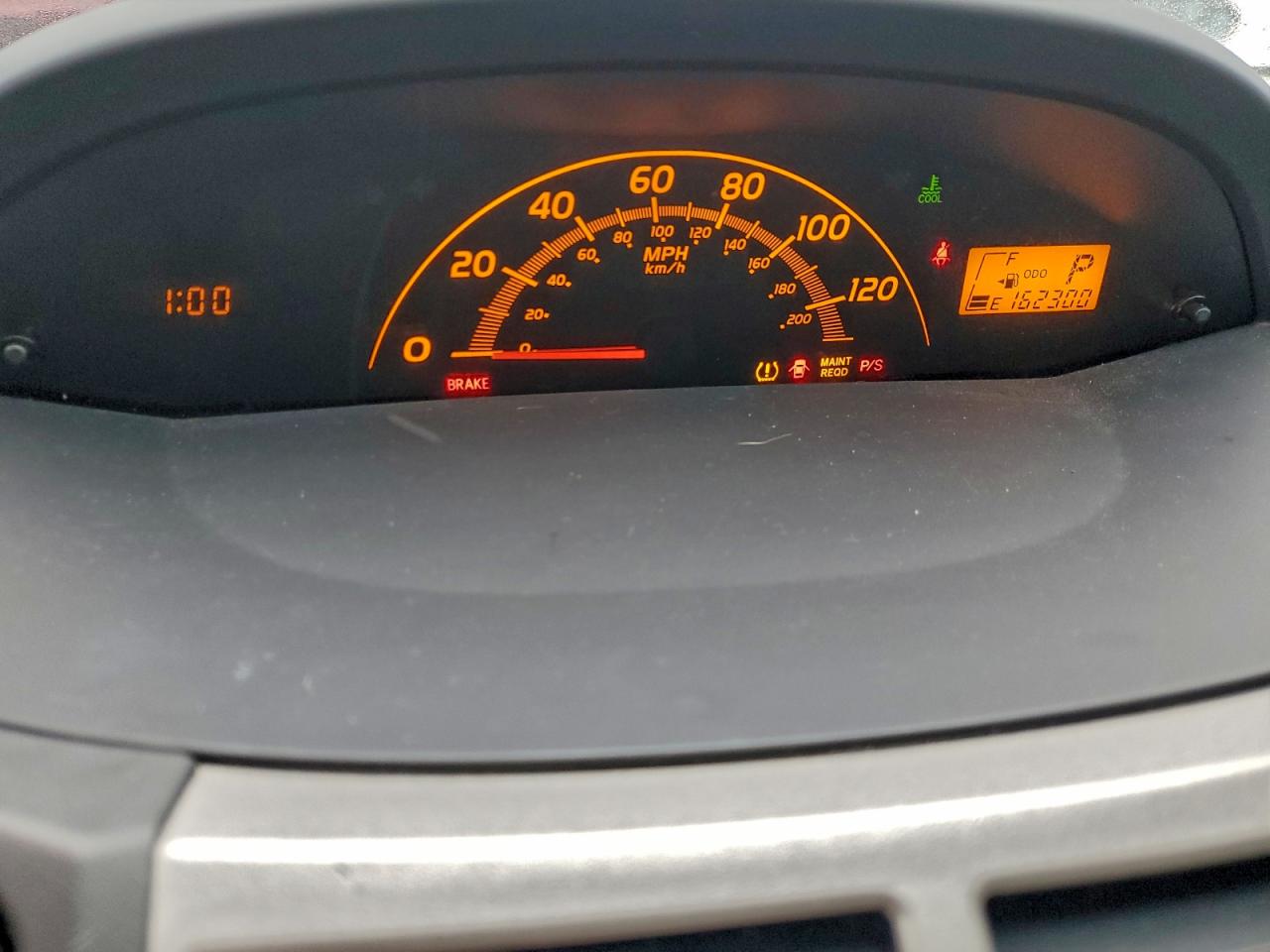 2009 TOYOTA YARIS photo 9